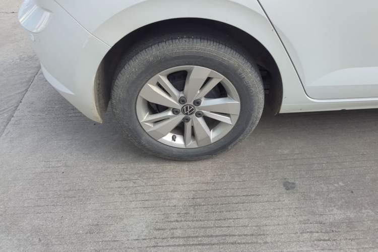 Used Volkswagen Polo 2021 Plus 1.5L Automatic Panoramic Enjoyment Edition Right Rear Wheel Hub