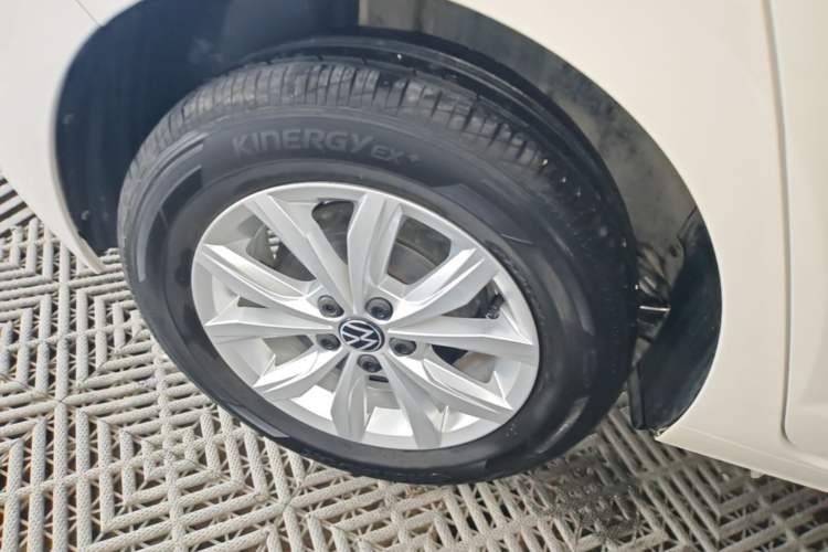 Used Volkswagen Polo 2021 Plus 1.5L Automatic Colorful Tech Edition Right Rear Wheel Hub