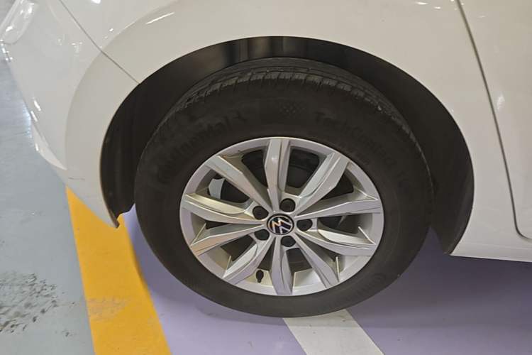 Used Volkswagen Polo 2021 Plus 1.5L Automatic Colorful Tech Edition Right Rear Wheel Hub
