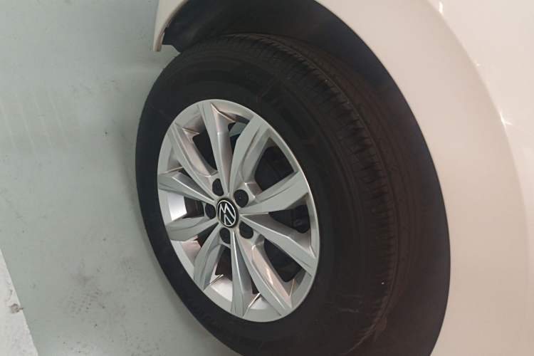 Used Volkswagen Polo 2021 Plus 1.5L Automatic Colorful Tech Edition Right Rear Wheel Hub