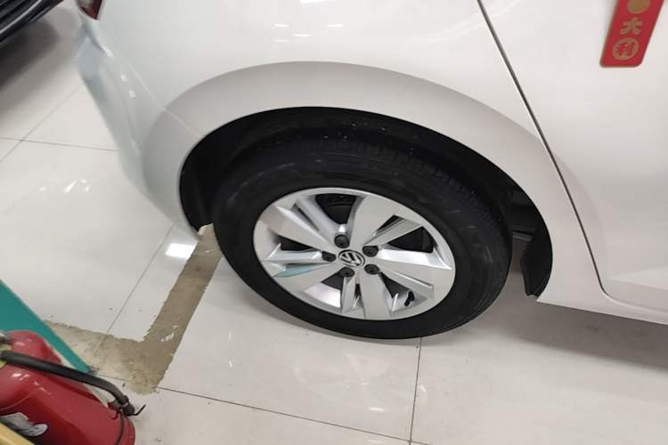 Used Volkswagen Polo 2021 Plus 1.5L Automatic Panoramic Enjoyment Edition Right Rear Wheel Hub