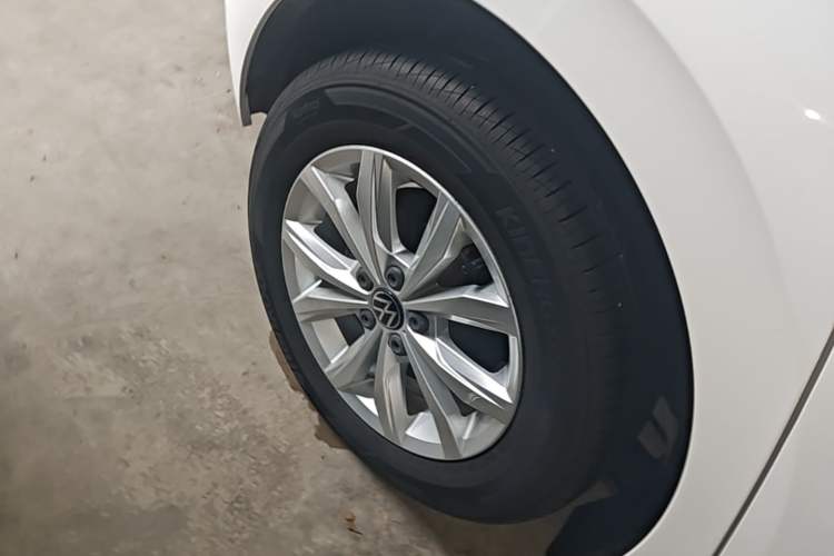Used Volkswagen Polo 2021 Plus 1.5L Automatic Colorful Tech Edition Right Rear Wheel Hub