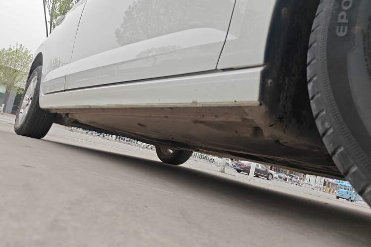 Used Volkswagen Polo 2021 Plus 1.5L Automatic Panoramic Enjoyment Edition Right Side Sill