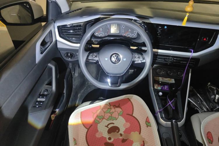 Used Volkswagen Polo 2021 Plus 1.5L Automatic Colorful Tech Edition Steering Wheel