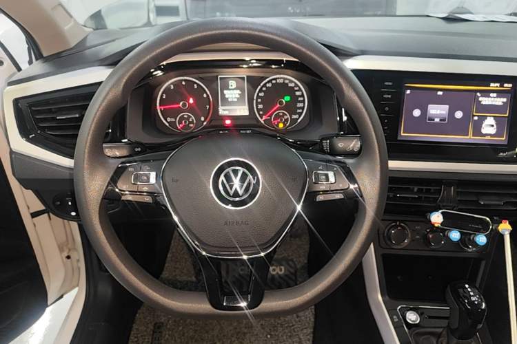 Used Volkswagen Polo 2021 Plus 1.5L Automatic Colorful Tech Edition Steering Wheel