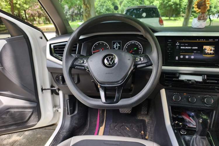 Used Volkswagen Polo 2021 Plus 1.5L Automatic Colorful Tech Edition Steering Wheel