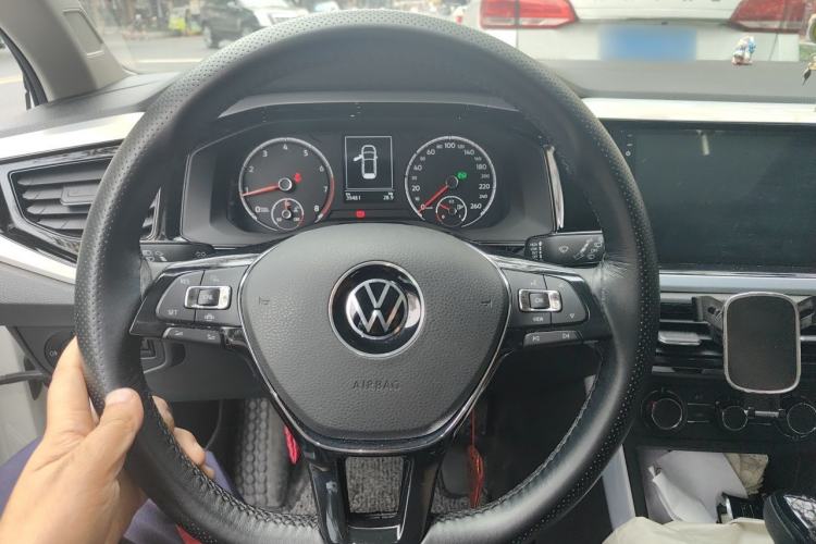 Used Volkswagen Polo 2021 Plus 1.5L Automatic Colorful Tech Edition Steering Wheel