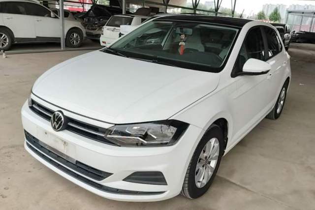 Ojetý Volkswagen Polo 2021 Plus 1.5L Automatic Colorful Tech Edition