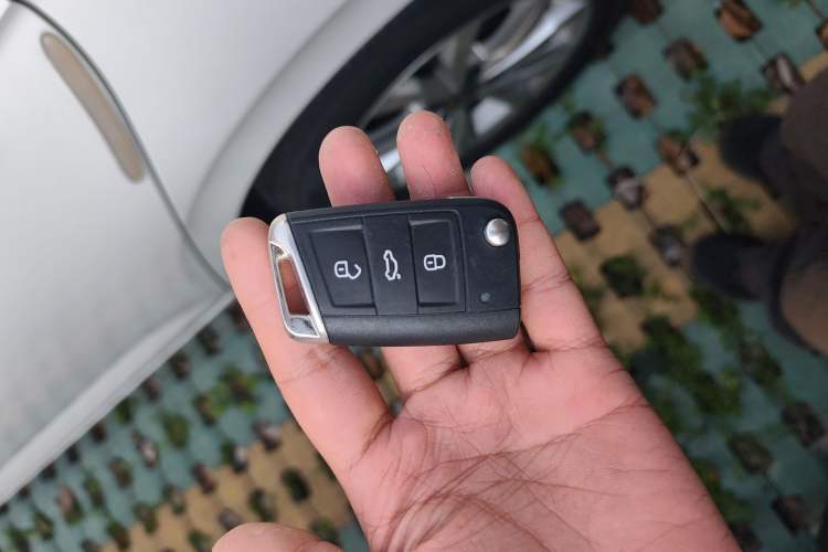Used Volkswagen Polo 2021 Plus 1.5L Automatic Colorful Tech Edition Vehicle Key