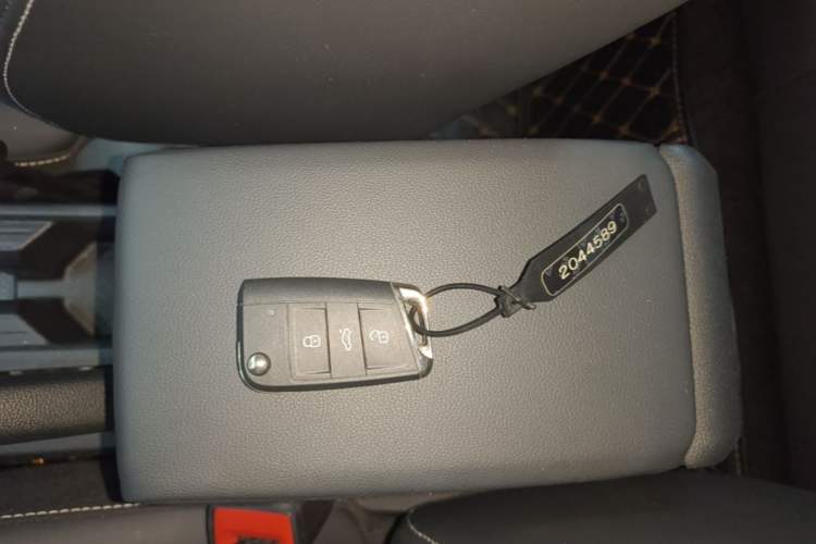 Used Volkswagen Polo 2021 Plus 1.5L Automatic Colorful Tech Edition Vehicle Key