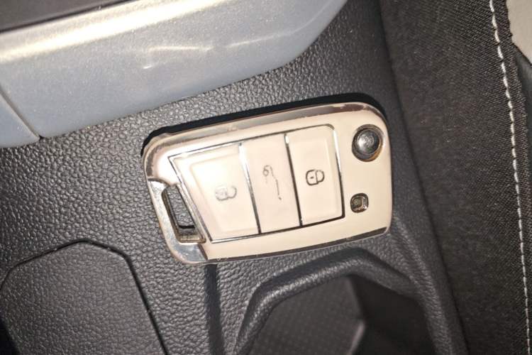 Used Volkswagen Polo 2021 Plus 1.5L Automatic Colorful Tech Edition Vehicle Key