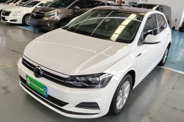 Ojetý Volkswagen Polo 2021 Plus 1.5L Automatic Colorful Tech Edition