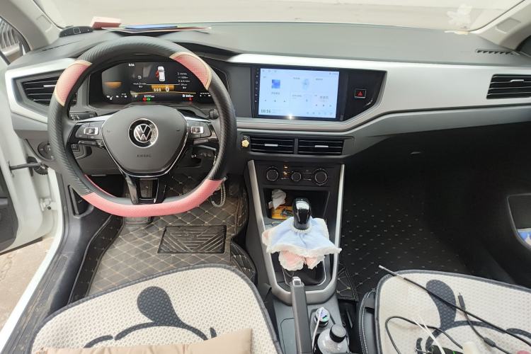 Used Volkswagen Polo 2022 Plus 1.5L Automatic Enjoy Life Edition Center Console