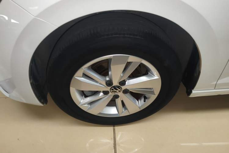 Used Volkswagen Polo 2022 Plus 1.5L Automatic Enjoy Life Edition Left Front Wheel Hub
