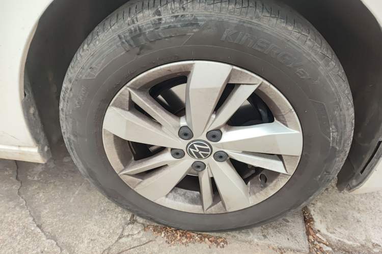 Used Volkswagen Polo 2022 Plus 1.5L Automatic Enjoy Life Edition Right Front Wheel Hub