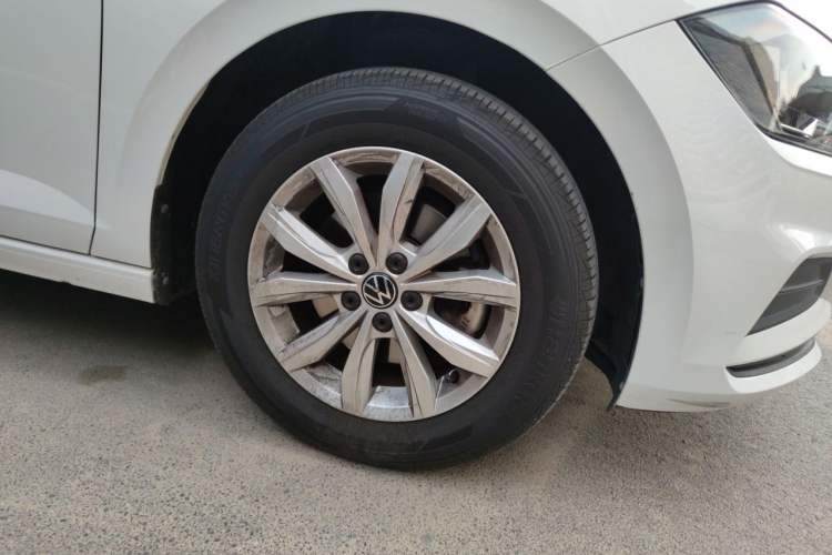 Used Volkswagen Polo 2022 Plus 1.5L Automatic Enjoy Life Edition Right Front Wheel Hub