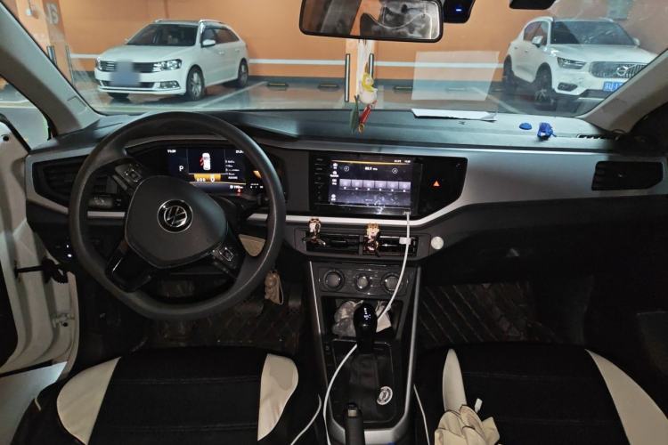 Used Volkswagen Polo 2023 Plus 1.5L Automatic Enjoy-the-Moment Edition Center Console