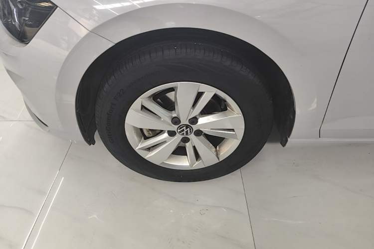 Used Volkswagen Polo 2023 Revised Plus 1.5L Automatic – Enjoy Life Edition Left Front Wheel Hub