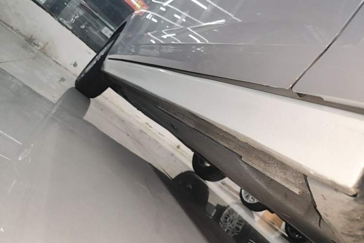 Used Volkswagen Polo 2023 Revised Plus 1.5L Automatic – Enjoy Life Edition Right Side Sill