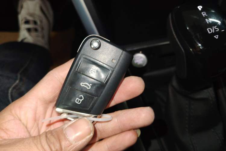 Used Volkswagen Polo 2023 Plus 1.5L Automatic Colorful Tech Edition Vehicle Key