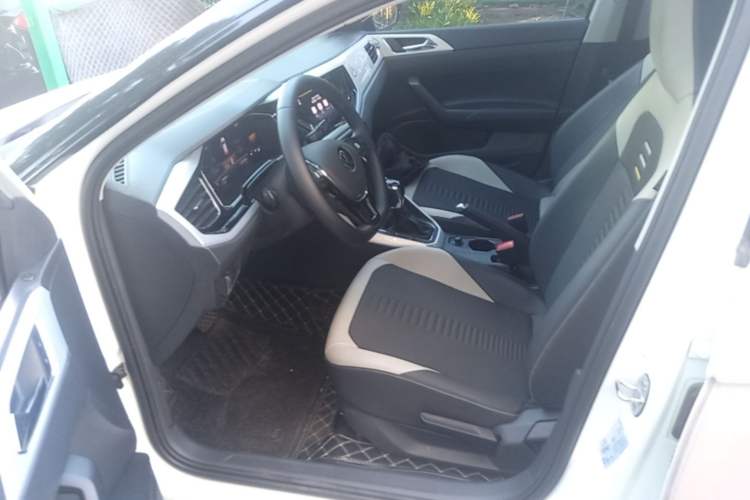 Used Volkswagen Polo 2023 Facelift Plus 1.5L Automatic Trendy & Tech-Savvy Luxury Edition Left Front Seat