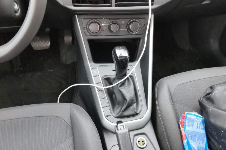 Used Volkswagen Polo 2023 Plus 1.5L Automatic Colorful Tech Edition Gear Lever