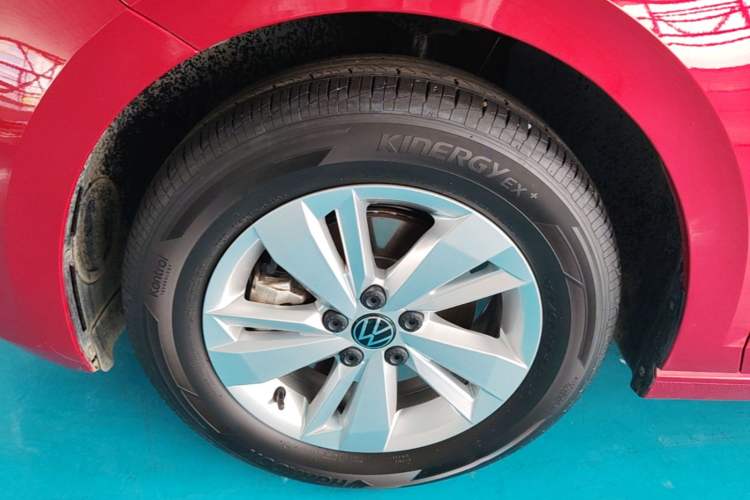 Used Volkswagen Polo 2023 Revised Plus 1.5L Automatic – Enjoy Life Edition Left Front Wheel Hub