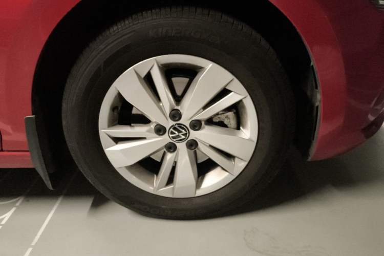 Used Volkswagen Polo 2023 Plus 1.5L Automatic Panoramic Enjoyment Edition Right Front Wheel Hub
