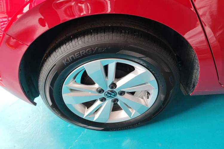 Used Volkswagen Polo 2023 Revised Plus 1.5L Automatic – Enjoy Life Edition Right Rear Wheel Hub