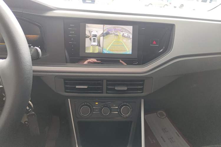 Used Volkswagen Polo 2023 Plus 1.5L Automatic Panoramic Enjoyment Edition Audio And AC Panel