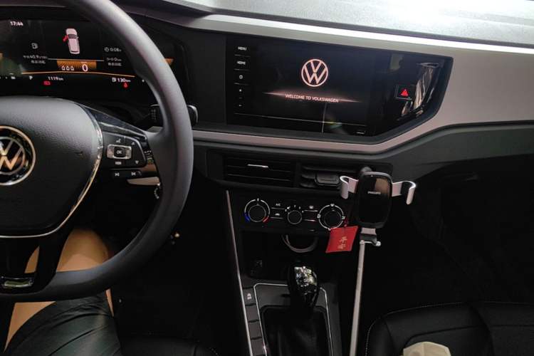 Used Volkswagen Polo 2023 Revised Plus 1.5L Automatic Panoramic Enjoyment Edition Audio And AC Panel