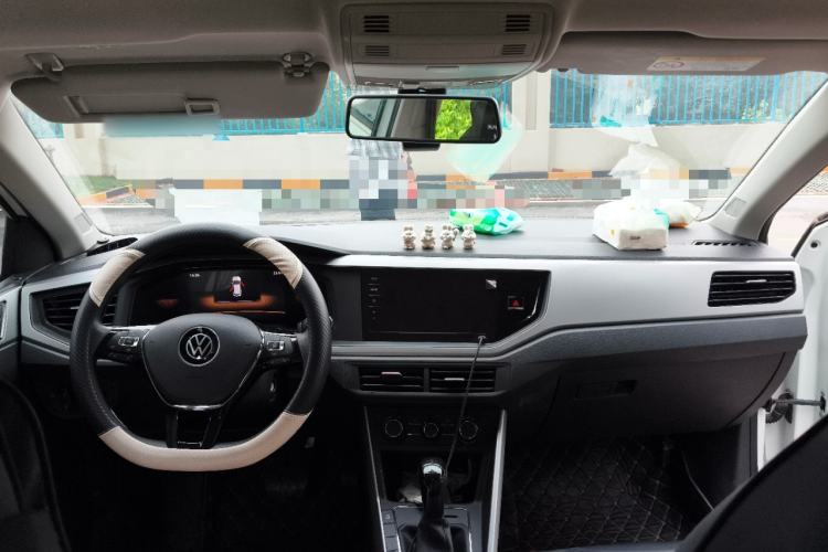 Used Volkswagen Polo 2023 Plus 1.5L Automatic Enjoy-the-Moment Edition Center Console