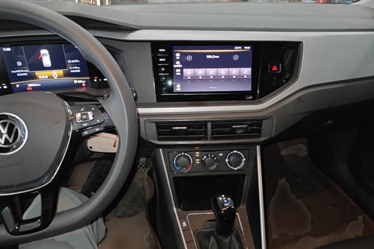 Used Volkswagen Polo 2023 Revised Plus 1.5L Automatic – Enjoy Life Edition Center Console