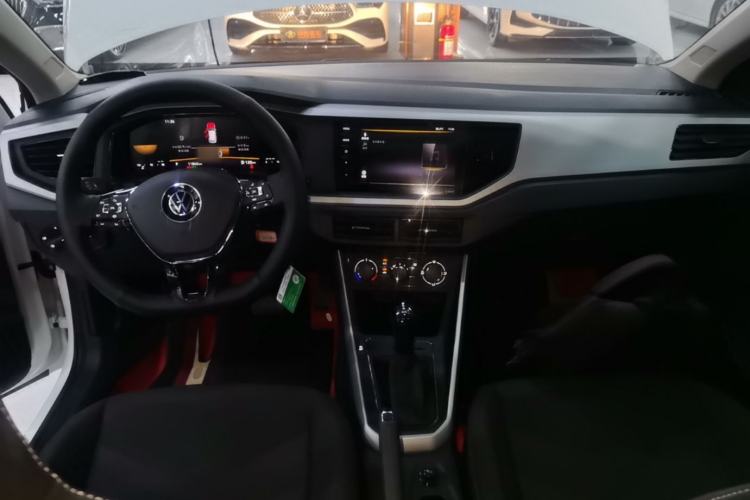 Used Volkswagen Polo 2023 Revised Plus 1.5L Automatic Panoramic Enjoyment Edition Center Console