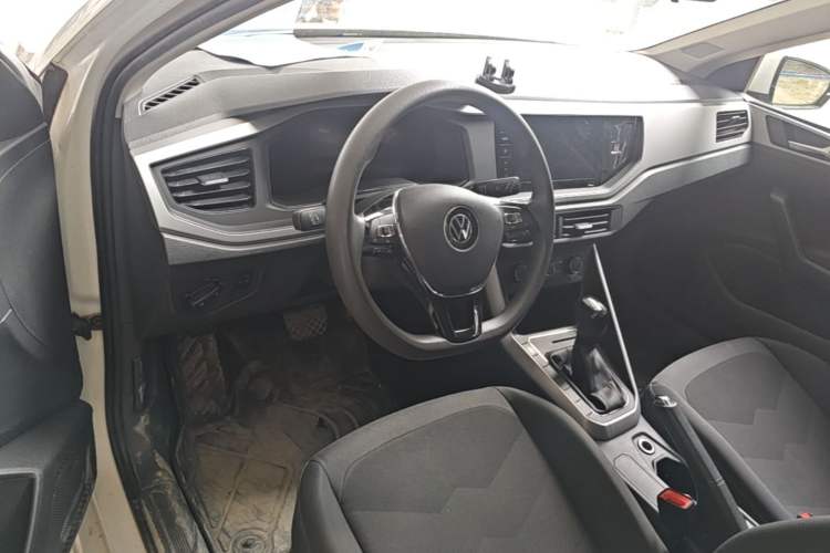 Used Volkswagen Polo 2023 Revised Plus 1.5L Automatic – Enjoy Life Edition Center Console