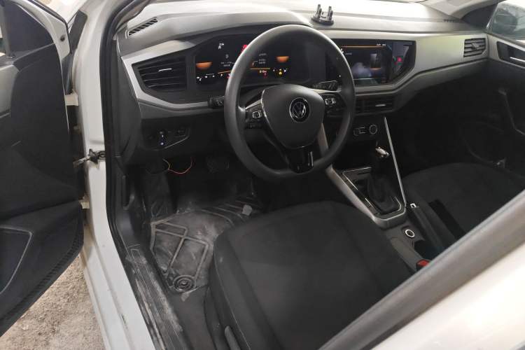 Used Volkswagen Polo 2023 Plus 1.5L Automatic Enjoy-the-Moment Edition Center Console