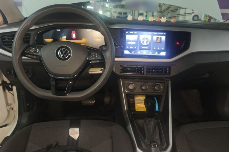 Used Volkswagen Polo 2023 Plus 1.5L Automatic Enjoy-the-Moment Edition Center Console