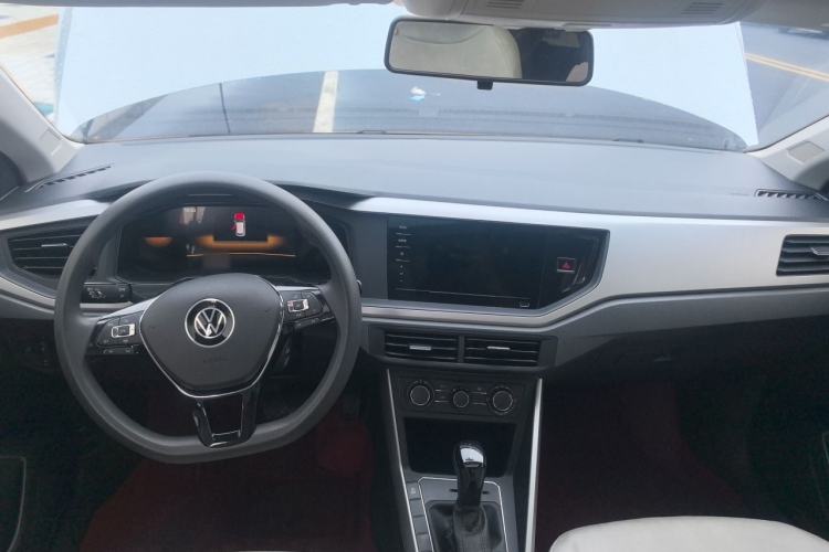 Used Volkswagen Polo 2023 Revised Plus 1.5L Automatic Panoramic Enjoyment Edition Center Console