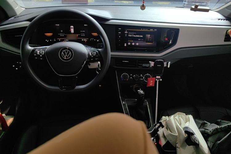 Used Volkswagen Polo 2023 Revised Plus 1.5L Automatic Panoramic Enjoyment Edition Center Console