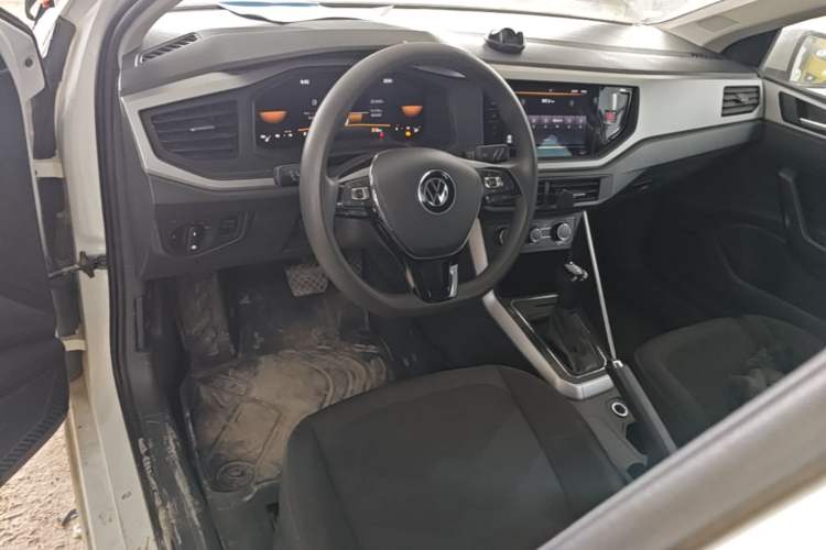 Used Volkswagen Polo 2023 Revised Plus 1.5L Automatic – Enjoy Life Edition Center Console