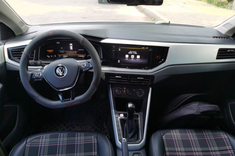 Used Volkswagen Polo 2023 Plus 1.5L Automatic Colorful Tech Edition Center Console