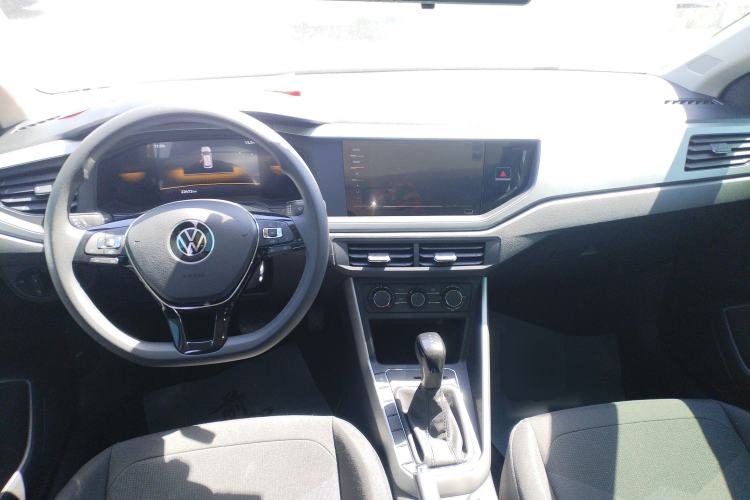 Used Volkswagen Polo 2023 Revised Plus 1.5L Automatic Panoramic Enjoyment Edition Center Console