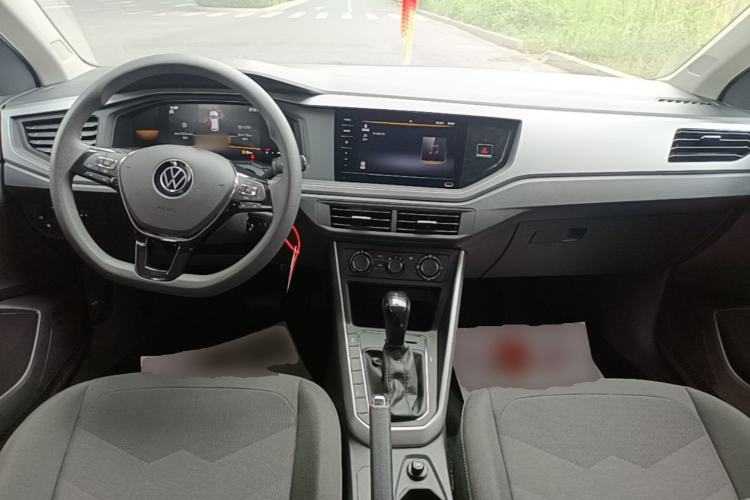 Used Volkswagen Polo 2023 Plus 1.5L Automatic Enjoy-the-Moment Edition Center Console