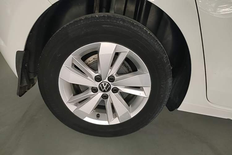 Used Volkswagen Polo 2023 Plus 1.5L Automatic Enjoy-the-Moment Edition Exterior 5