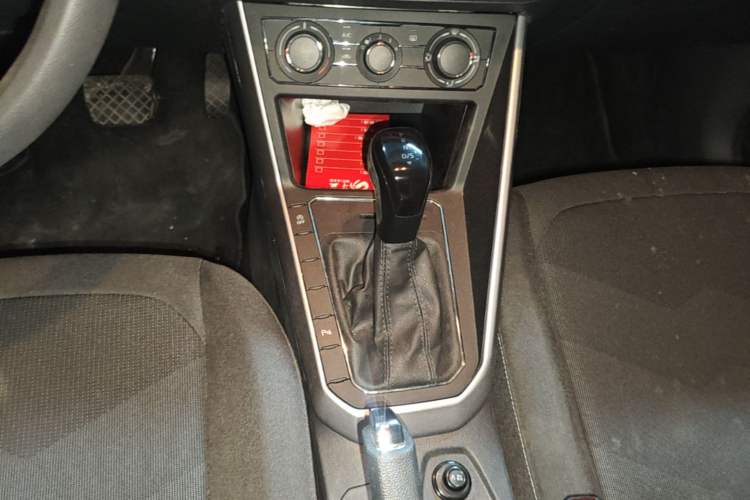 Used Volkswagen Polo 2023 Revised Plus 1.5L Automatic – Enjoy Life Edition Gear Lever