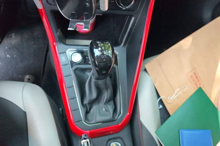 Used Volkswagen Polo 2023 Plus 1.5L Automatic Trendy & Smart Luxury Edition Gear Lever