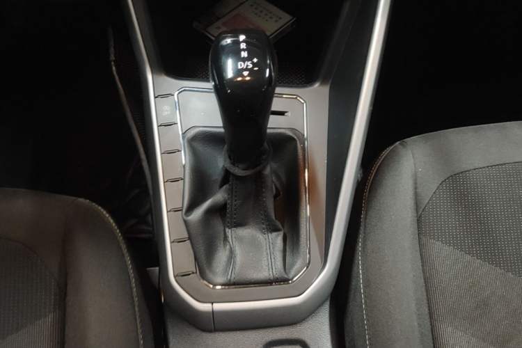 Used Volkswagen Polo 2023 Plus 1.5L Automatic Enjoy-the-Moment Edition Gear Lever