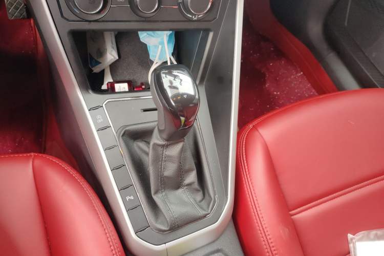 Used Volkswagen Polo 2023 Plus 1.5L Automatic Enjoy-the-Moment Edition Gear Lever