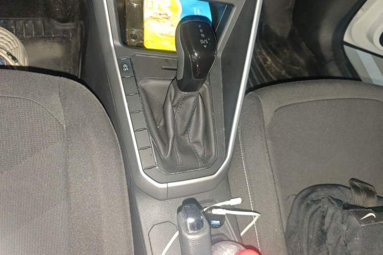 Used Volkswagen Polo 2023 Plus 1.5L Automatic Enjoy-the-Moment Edition Gear Lever
