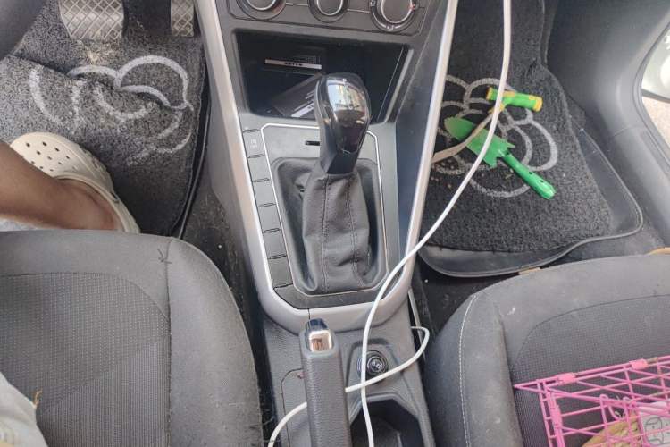 Used Volkswagen Polo 2023 Revised Plus 1.5L Automatic – Enjoy Life Edition Gear Lever
